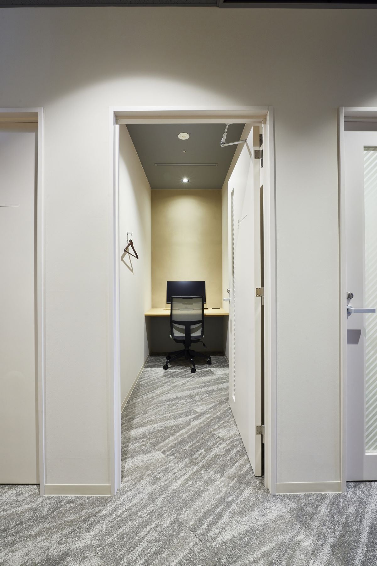 「EXPRESS WORK-Lounge」「EXPRESS WORK-Office」